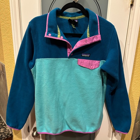 Patagonia Jackets & Blazers - Patagonia Teal and Blue Fleece sweater size M